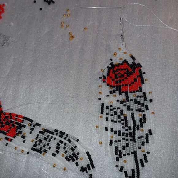 💙 Handmade Beaded Earrings 💙 - Picture 4 of 4